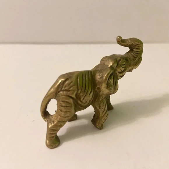 Vintage  Small Brass Elephant Figure 2.5 Inch Long Size Trunk Up Figurine - Picture 9 of 11